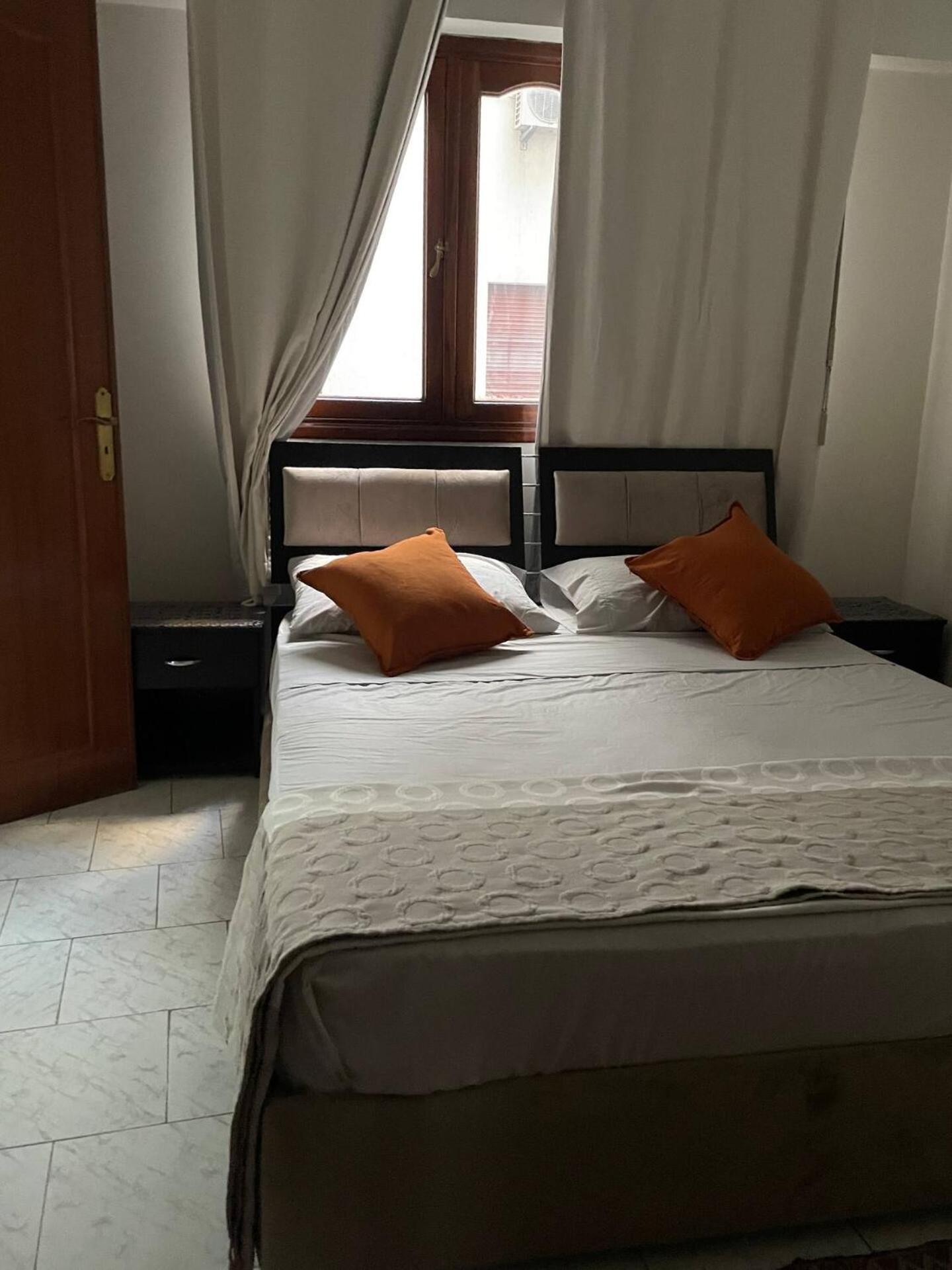 Beautiful 3-bedroom In The Heart Of Apartment